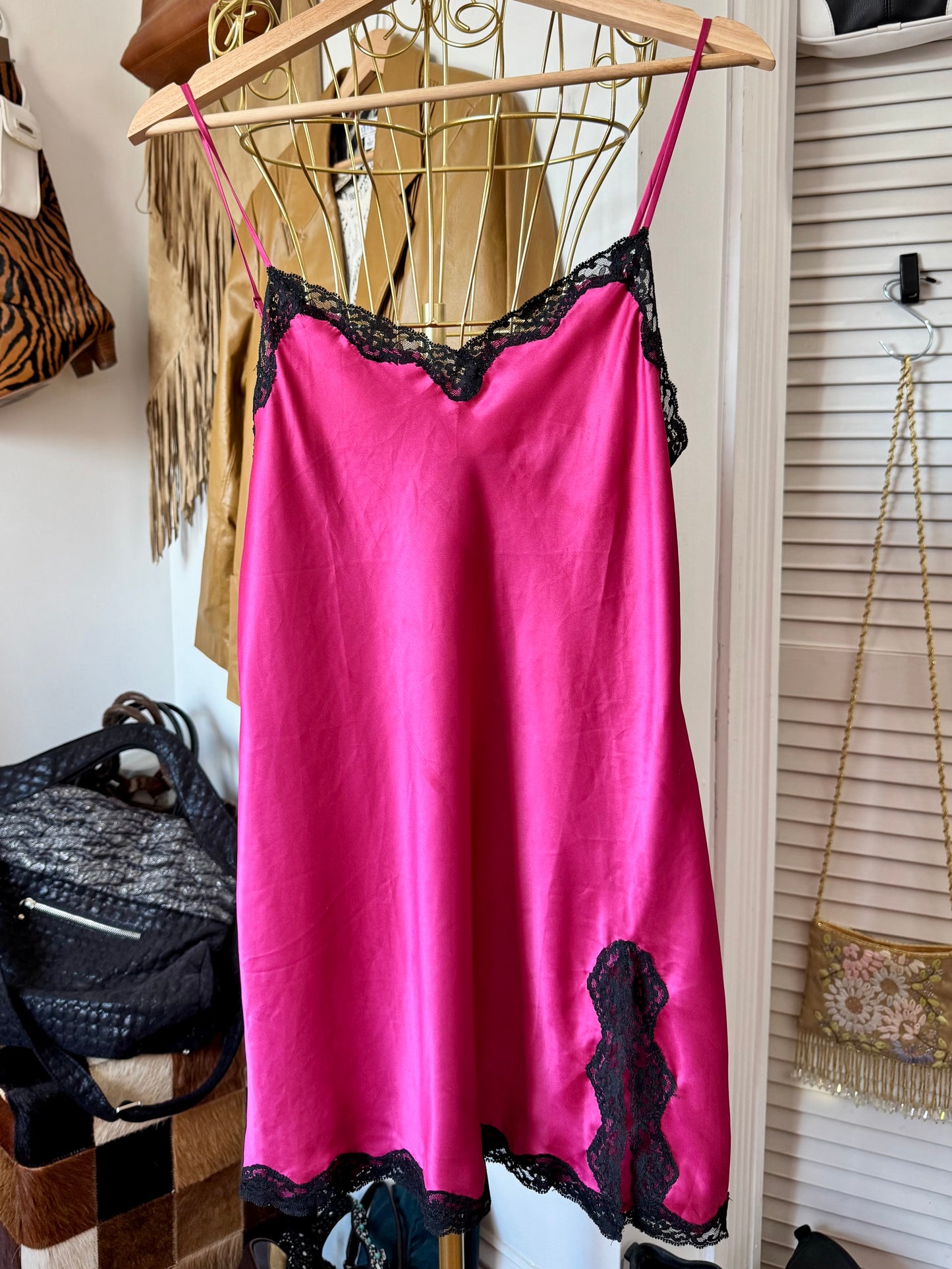 La Fuscia Skip (Medium)