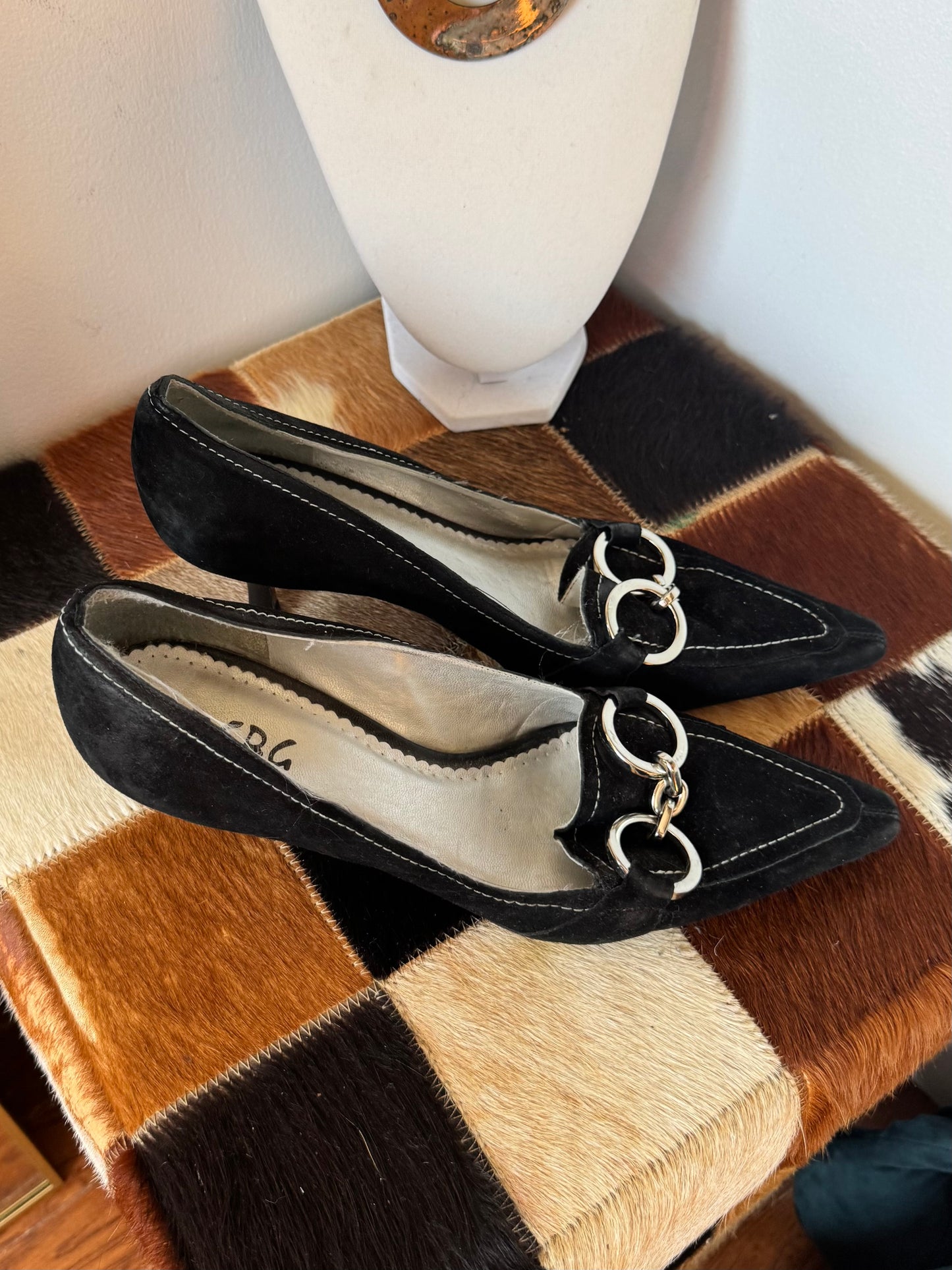 The Connie Suede Kitten Heel (8)