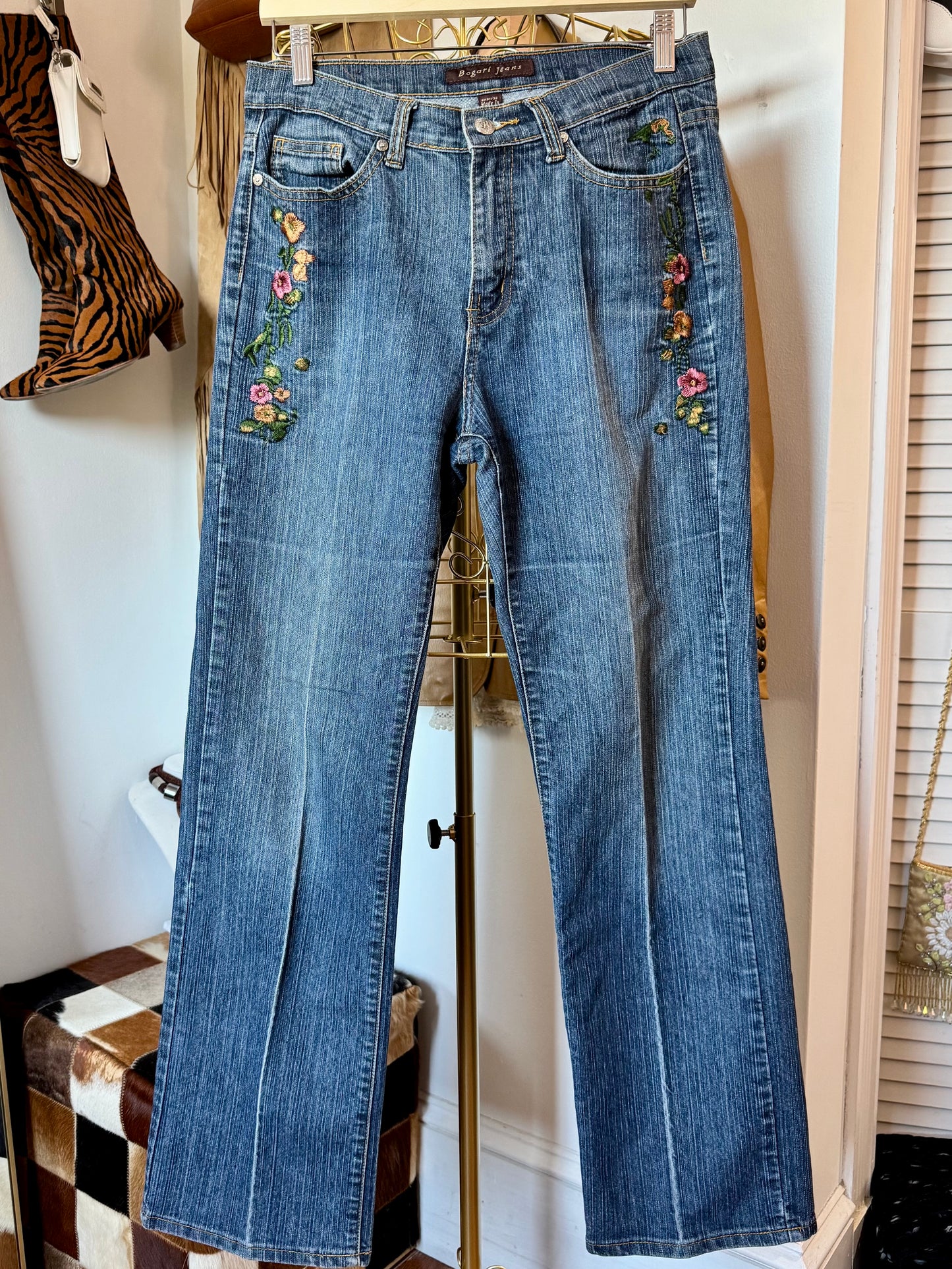 The Botánica Jeans (28-29)