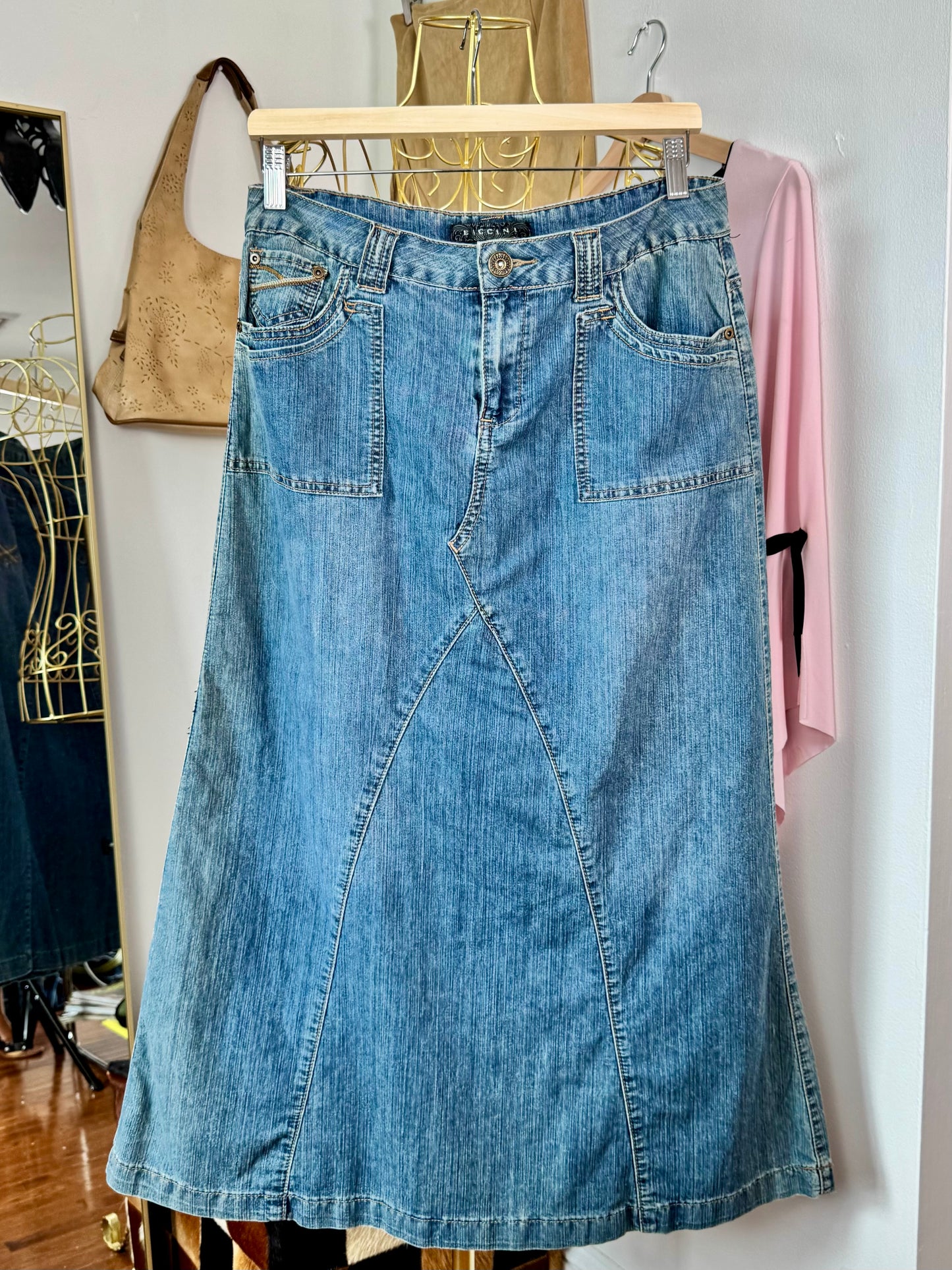 The Valencia Denim Skirt (Large)