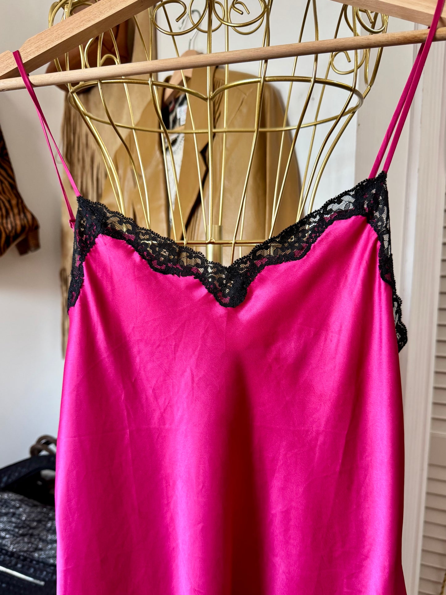 La Fuscia Skip (Medium)