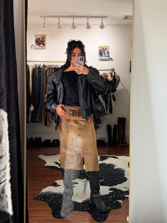 Hi, Chiquitina: Welcome to Your Vintage Haven