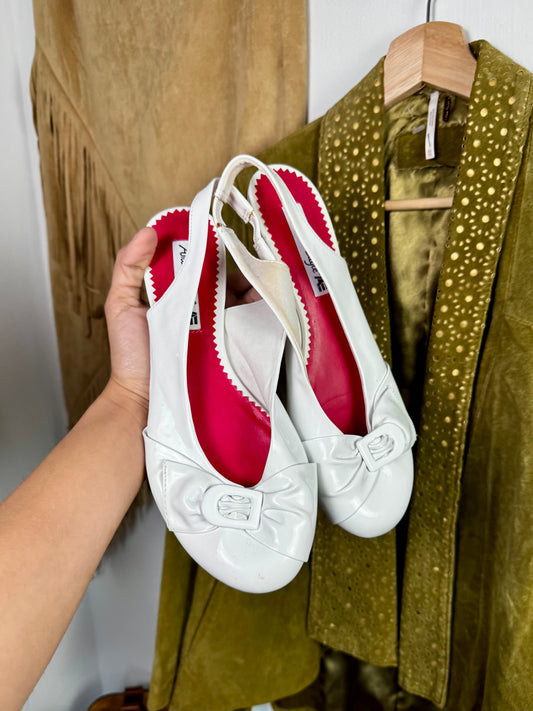 The Go-Go Kitten Heels (US 8)