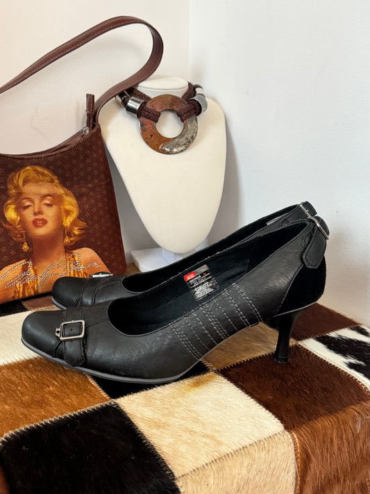 Diésel Siren Heels (US 8)