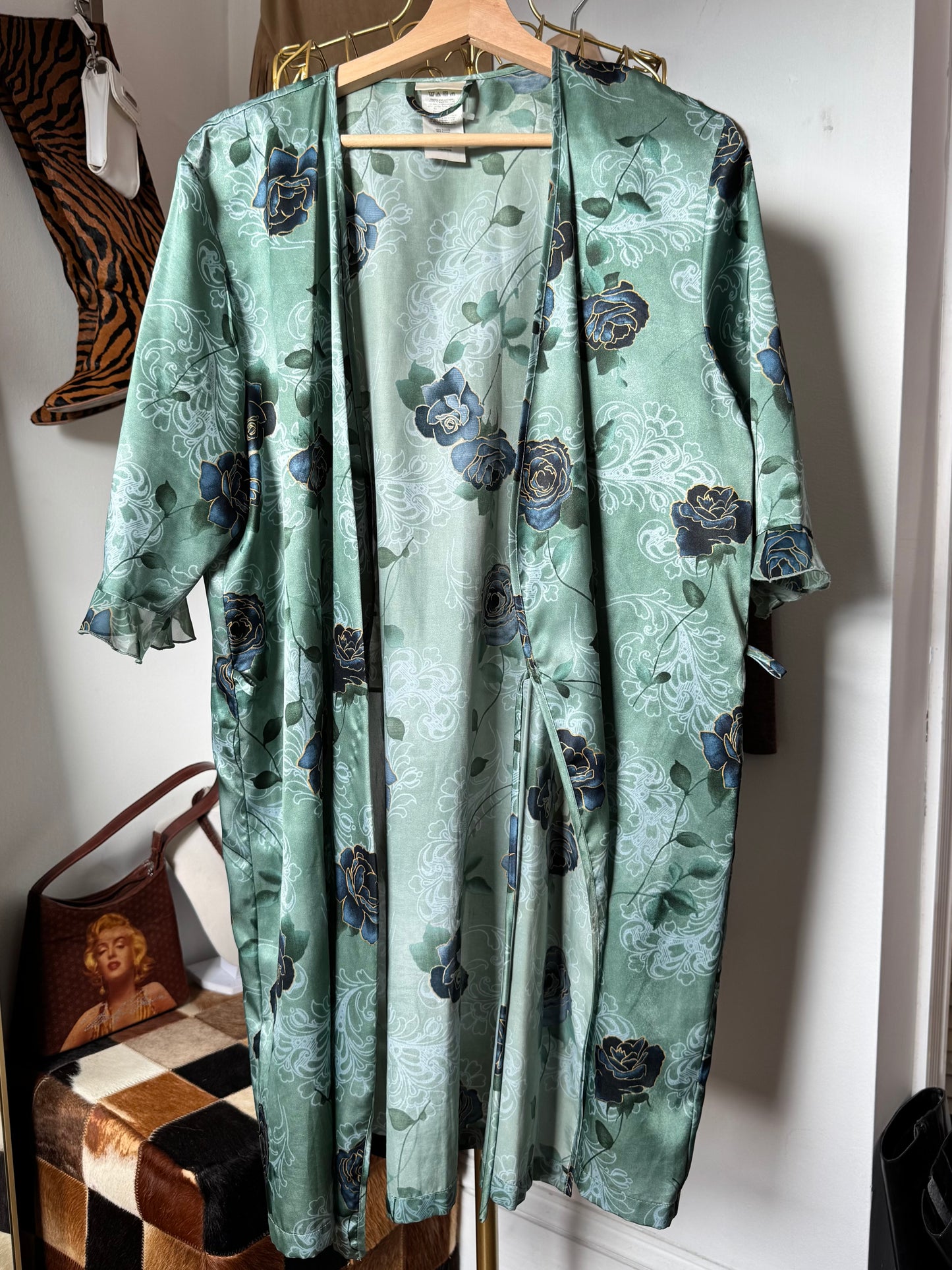 The Deena Robe (medium)